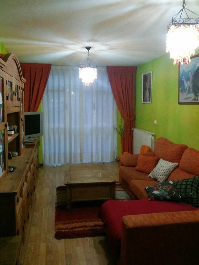 דירות Onís Apartamento Rio Guena מראה חיצוני תמונה